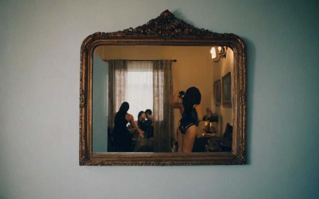Découvrir le message de l&rsquo;amour caché derrière l&rsquo;heure miroir 00h11
